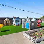 The Disneyland Dream By Oc Adventure Homes Holiday home
